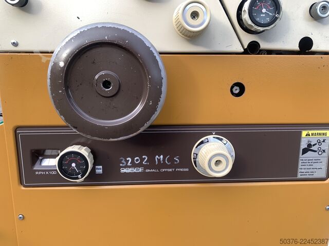  Ryobi- Japan 985CF/3302MCS