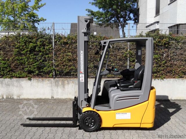 Empilhador eléctrico de 3 rodas Jungheinrich EFG 215 - Triplex - Baujahr 2022