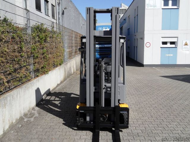 Empilhador eléctrico de 3 rodas Jungheinrich EFG 215 - Triplex - Baujahr 2022