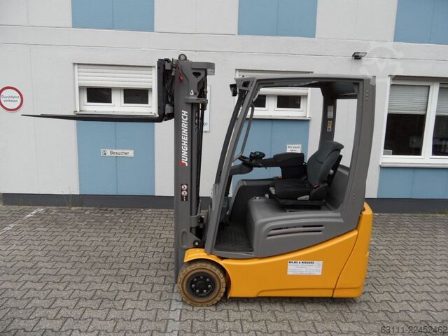 Empilhador eléctrico de 3 rodas Jungheinrich EFG 216k - neue Batterie - Triplex