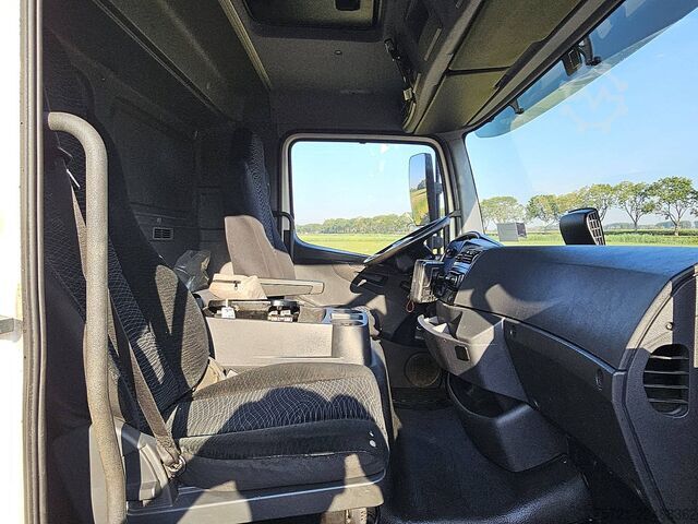 Plataforma de carga MERCEDES-BENZ ATEGO 1221 4x2 Palfinger 127tkm