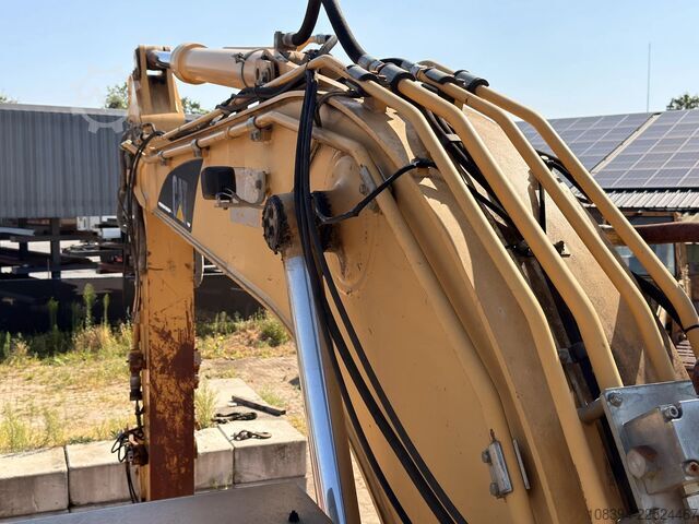 履带式挖掘机 Caterpillar 318B Tracked Excavator