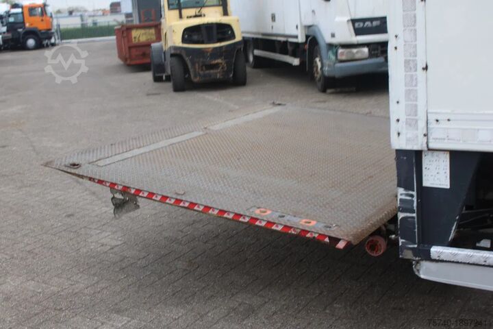 Koffer Scania P230 + LIFT + EURO 5