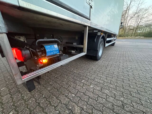 Camion frigorifique DAF LF 16.260 Tiefkühlkoffer mit Ladebordwand