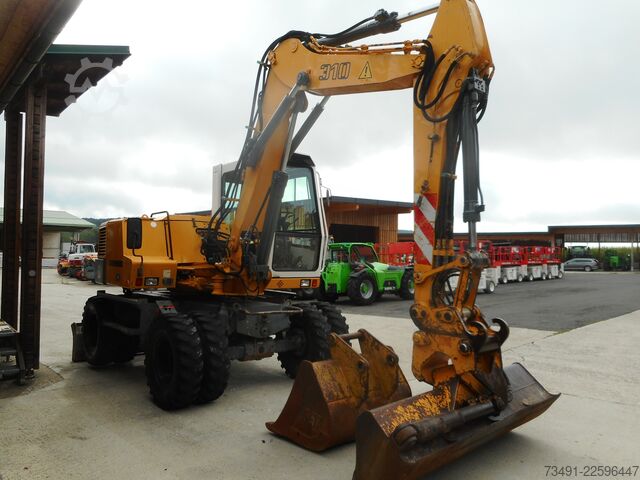 Excavadora móvil Liebherr A310B