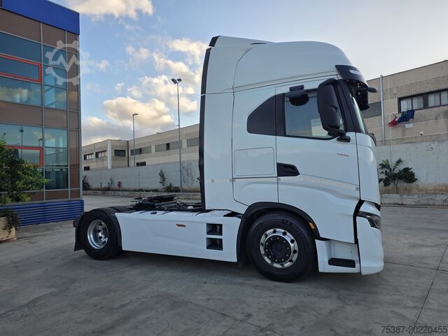 Teherautó alváz Iveco Stralis AS