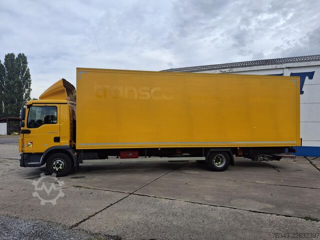 شاحنة صندوقية MAN TGL 12-190 BL - E6