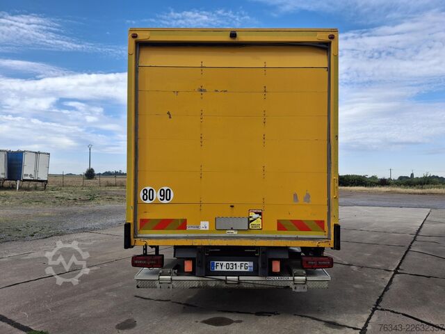 شاحنة صندوقية MAN TGL 12-190 BL - E6