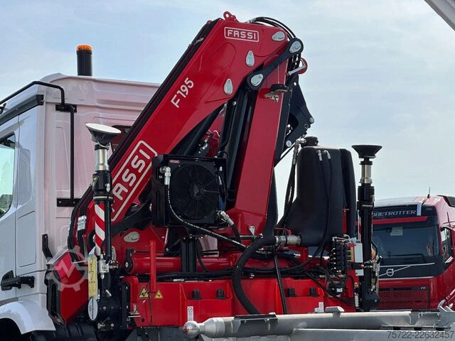 3-stranný sklápač Mercedes-Benz Arocs 3348 AK 6x6 Krankipper mit Fassi F195A2.24