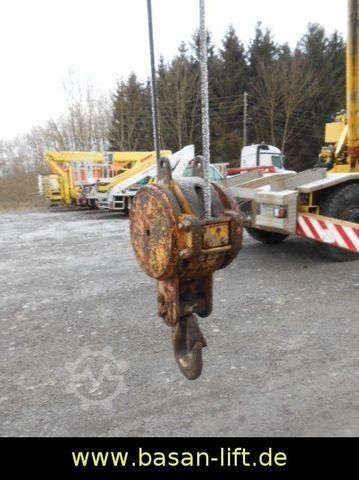 Autožeriav Coles Cranes