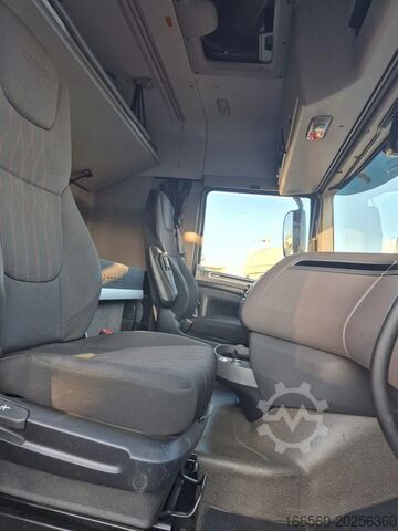 Standardtraktor DAF XF 480 FT SPACE CAB