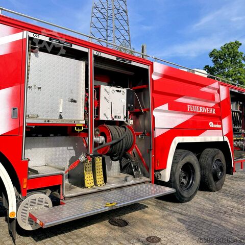 ULF60/40/30-P1000 camion-citerne d'incendie TLF MAN TGS 26.322 Universallöschfahrzeug