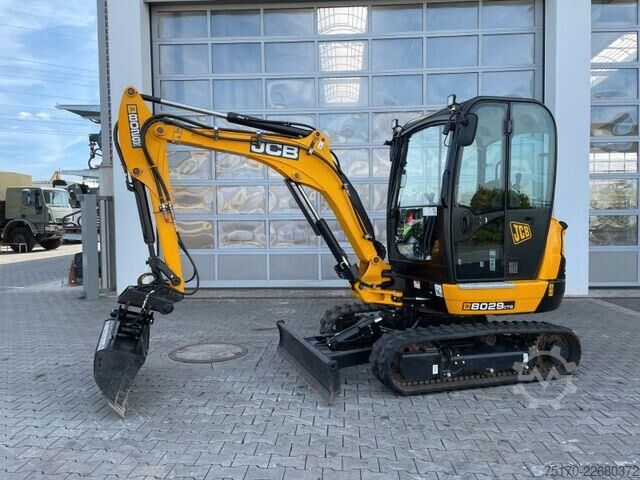 JCB 8029 CT / 151h / 2023 / Inkl. Löffelpaket