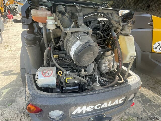 Utovarivač točkova MECALAC AX700