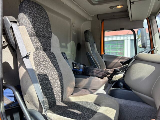 Autocamion basculant tridirecțional DAF CF 510 / Bordmatik / abnehmbarer Kran + Funk