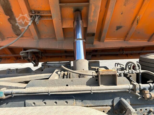 Autocamion basculant tridirecțional DAF CF 510 / Bordmatik / abnehmbarer Kran + Funk