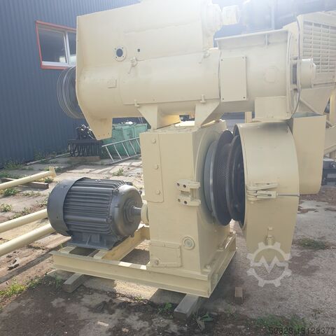 Pelletadora UKRBIO Trans-servis