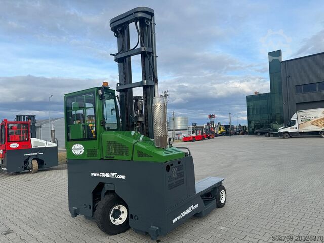 4-suuntainen haarukkatrukki Combilift C4000 /2015 /Triplex 8400 mm/Only 7299 h