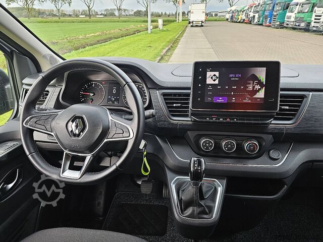 Transporte de pasajeros RENAULT TRAFIC 2.0 DCI ac aut. 9 pers EURO6