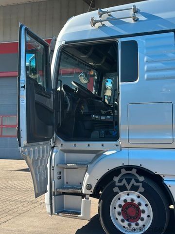 Standard dragbil MAN TGX 18.440 4x2 EEV Retarder / 2Tanks / ACC /