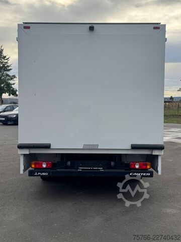 Camion de boissons FUSO CANTER 9 C 18 / Gefach-Aufbau
