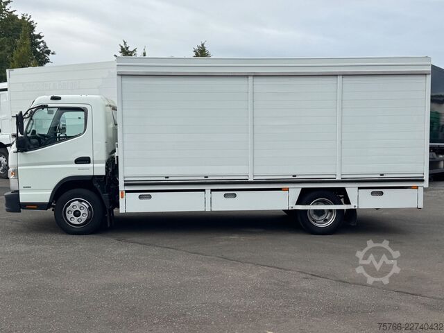 Camion de boissons FUSO CANTER 9 C 18 / Gefach-Aufbau
