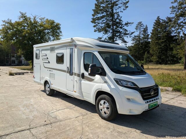 Semi-integrated camper HYMER/ERIBA Exsis-t 588
