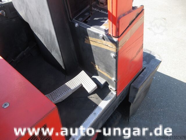 Xe quét đường Hako Jonas 1100 Ersatzteilträger Kubota Diese