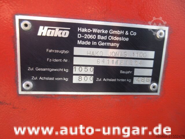 Xe quét đường Hako Jonas 1100 Ersatzteilträger Kubota Diese
