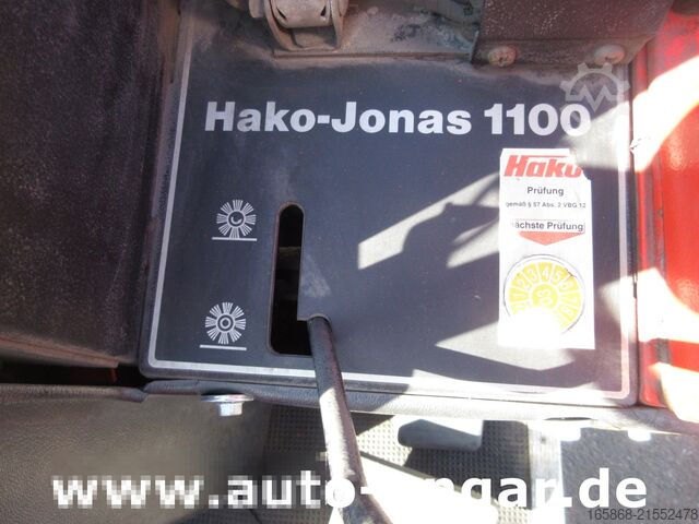 Xe quét đường Hako Jonas 1100 Ersatzteilträger Kubota Diese