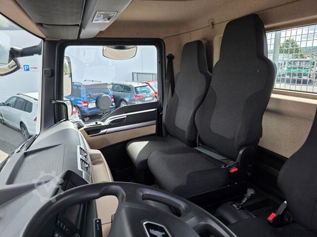 Prikolice platforme MAN TGM 13.250 4x4 BL Allrad 37.917km Klima 3 Sitze