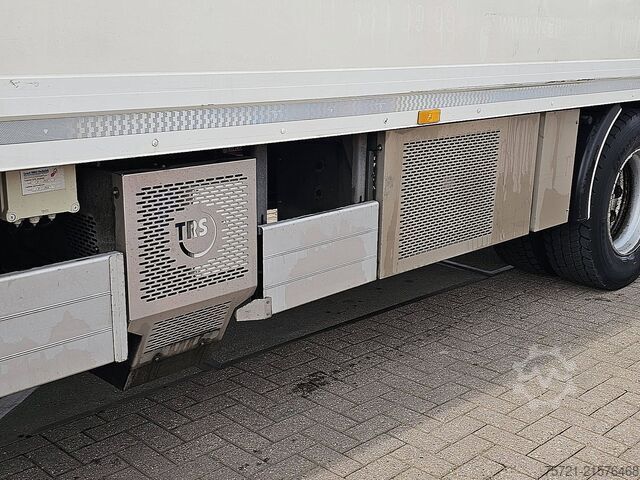 Hladnjača i zamrznuti transport MERCEDES-BENZ ANTOS 1835 FRIGO TAILLIFT