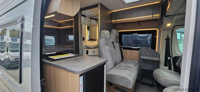 Xe cắm trại PÖSSL PÖSSL Summit Shine 600 L Elegance*Automatik*