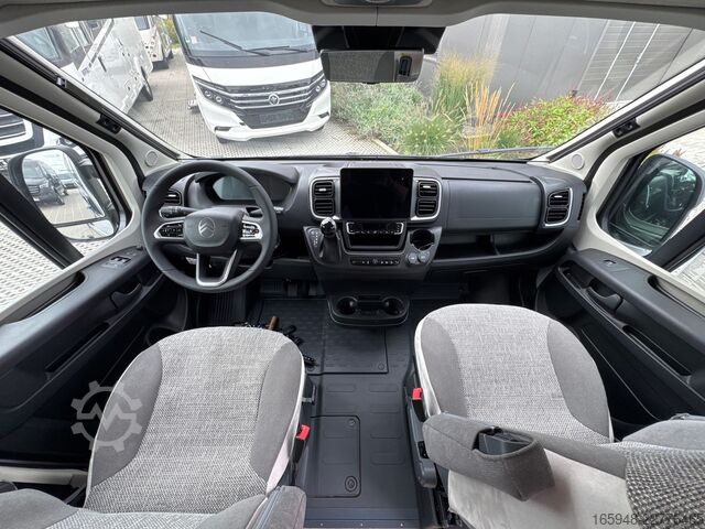 Xe cắm trại PÖSSL PÖSSL Roadcruiser Revolution*Automatik*140PS