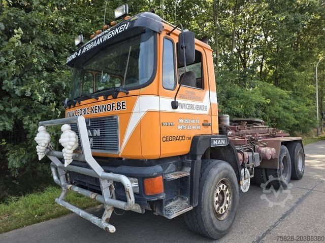 Standardní tahač MAN 33.372 BLATT-BLATT / SZM 6x4 Abrollkipper