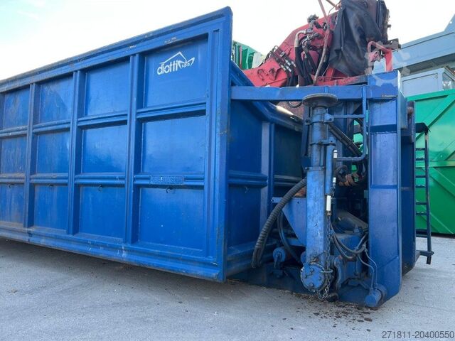 Veokonks konteiner  CONTAINER SCARRABILE USATO A CIELO APERTO CON GRU