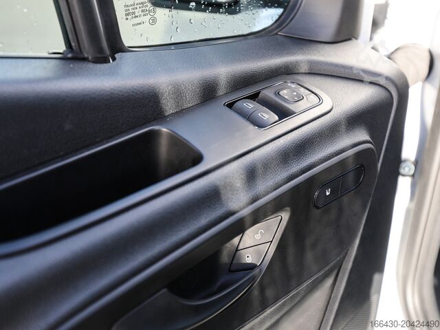 Xe tải thùng lạnh Mercedes-Benz Sprinter 317 CDI Frischdienst L2H2 Navi Kamer