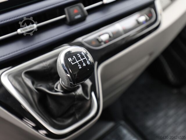 Xe van mui cao Maxus DELIVER 9