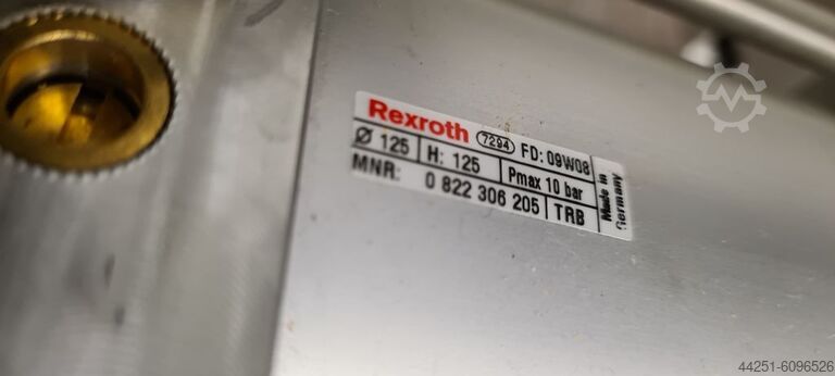 Narzędzie szafkowe z głowicą kątową do produkcji kotew Bosch 600073408