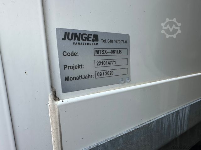 박스 밴 MAN 8.220 TGL BL ADR Ausführung Klima SafetyPack AHK