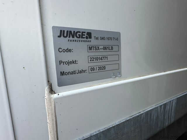 박스 트럭 MAN 8.220 TGL BL ADR Ausführung Klima SafetyPack AHK