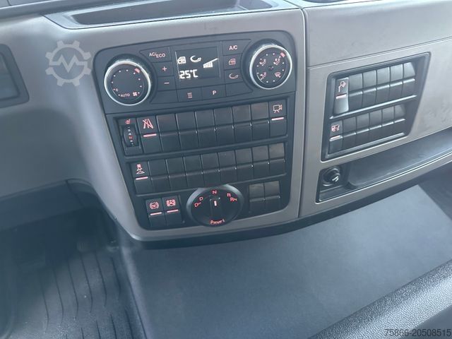 박스 트럭 MAN 8.220 TGL BL ADR Ausführung Klima SafetyPack AHK