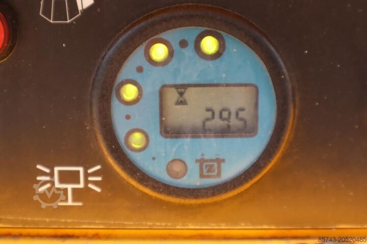 Ascensore a forbice Haulotte Compact 14 Electric, 14m Working Height, 350kg Cap