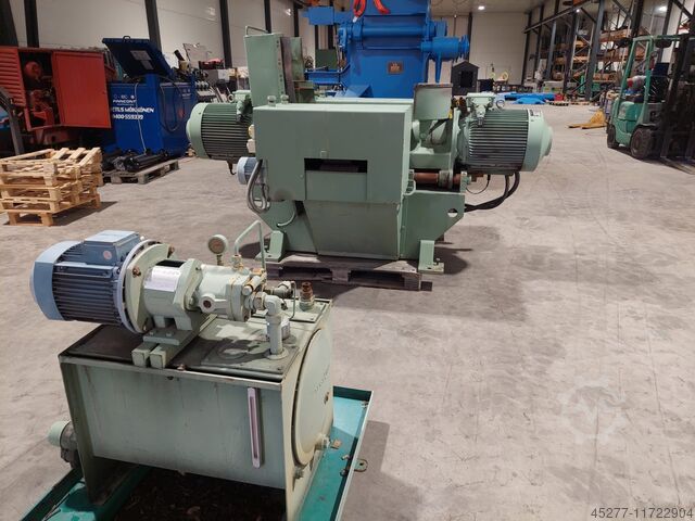 Automatic chipping edger line 