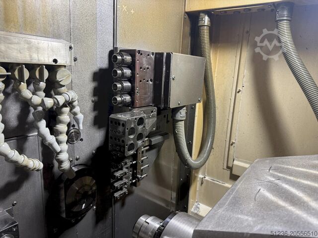 Centro de torneamento e fresagem CNC DMG MORI Sprint 32/8