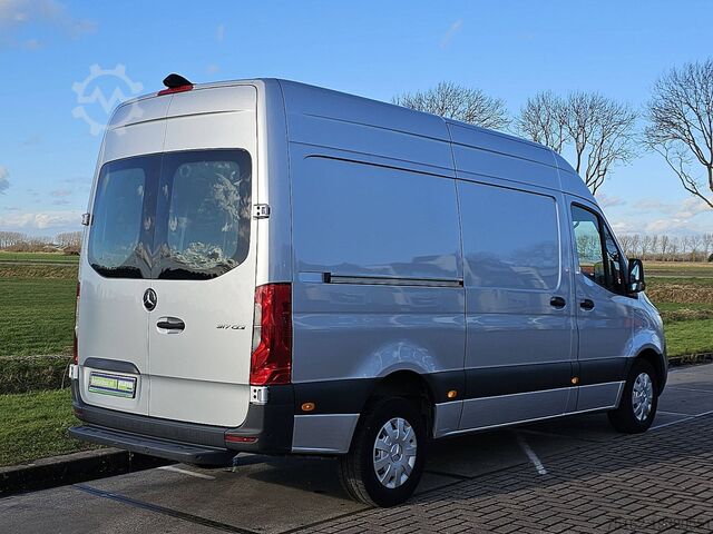 Kombi s vysokou strechou MERCEDES-BENZ SPRINTER 317 L2H2 Automaat ACC!