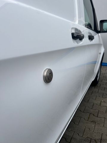 Panel van MERCEDES-BENZ Vito 110 LANG KLIMA 2-SITZER SICHERHEITSCHLOSSER