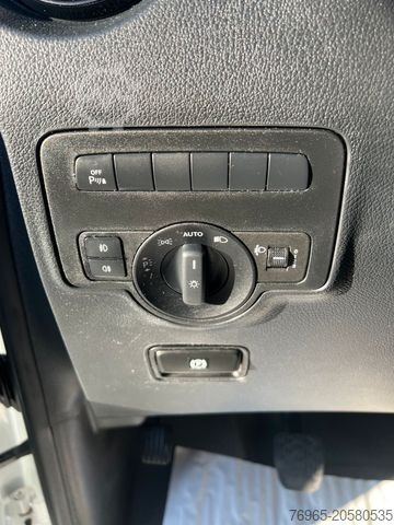 Panel van MERCEDES-BENZ Vito 116 LANG KLIMA TEMPOMAT PDC 2-SITZER REGALE