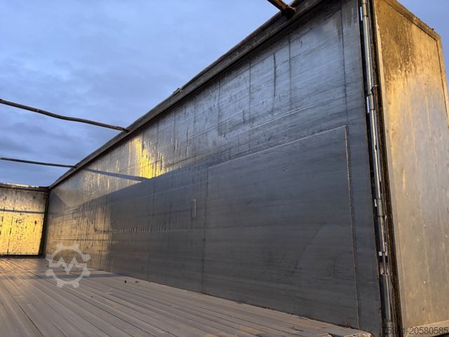 Puspiekabe ar staigājošo grīdu STAS Schubboden S300ZX 90 m3