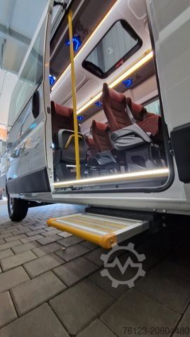 Minibus  2 x Opel Movano, 3 x Fiat Ducato 18 Sitzer Jumpe